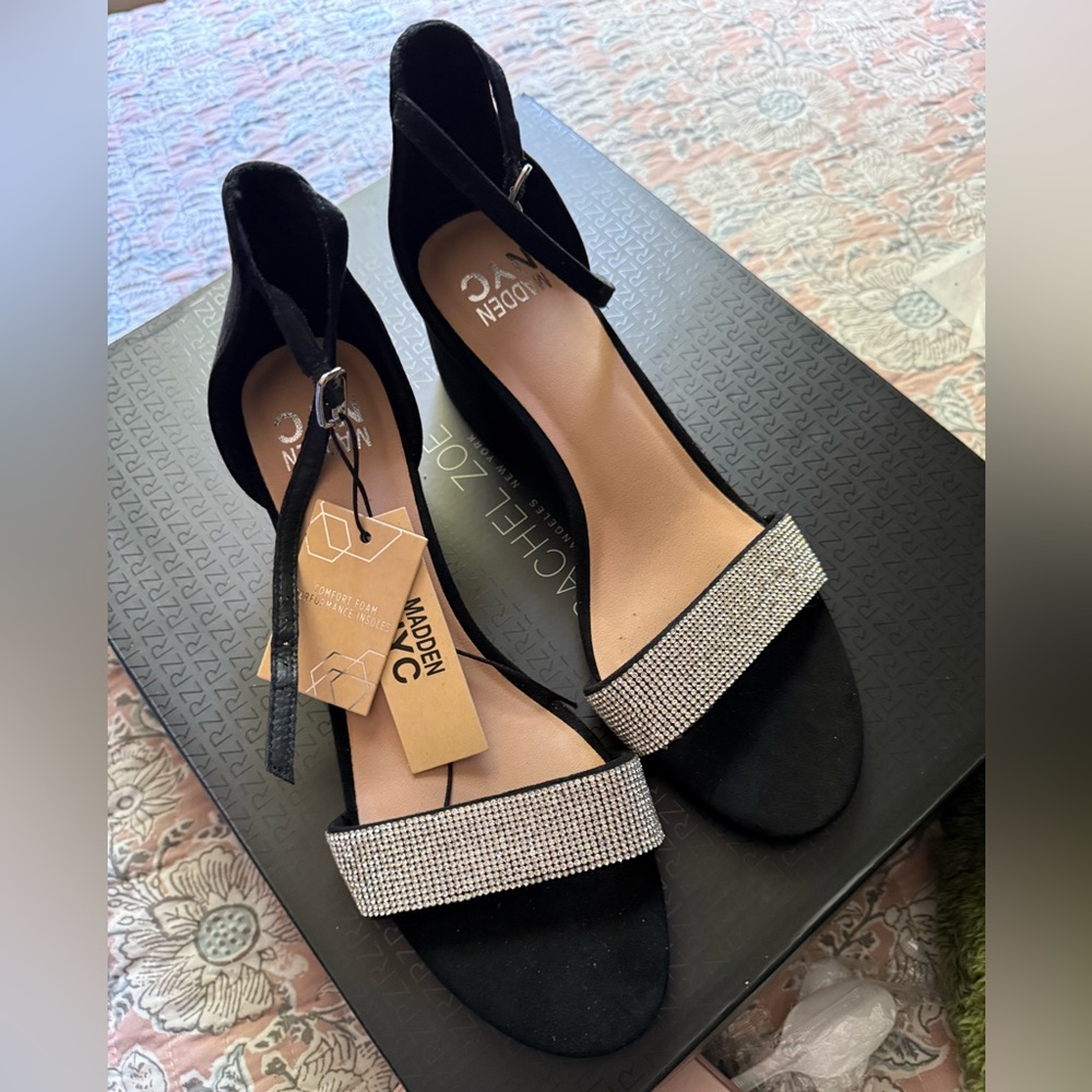 Madden NYC Block Heel City Sandal With Bling Rhinestone Black Color NWT Size 9.5